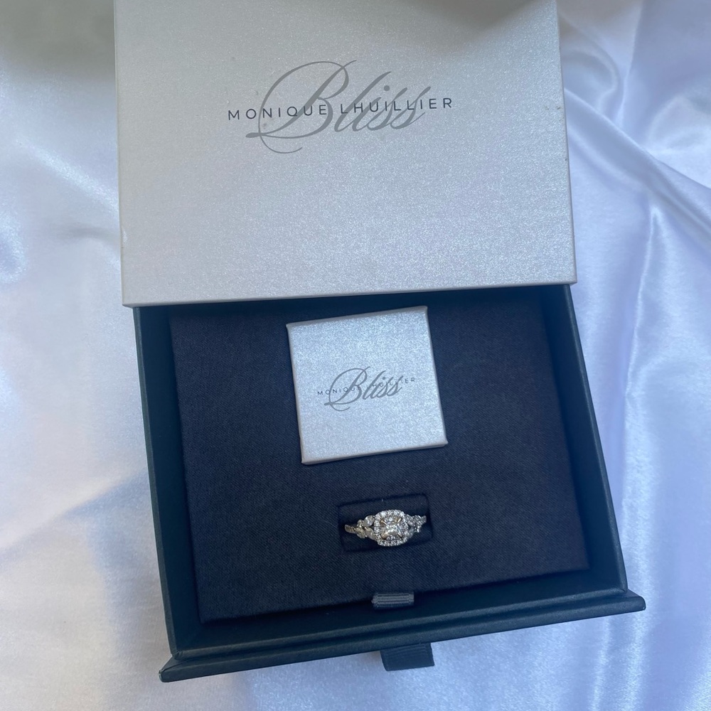 Monique Lhuillier Silver and White Diamond Ring